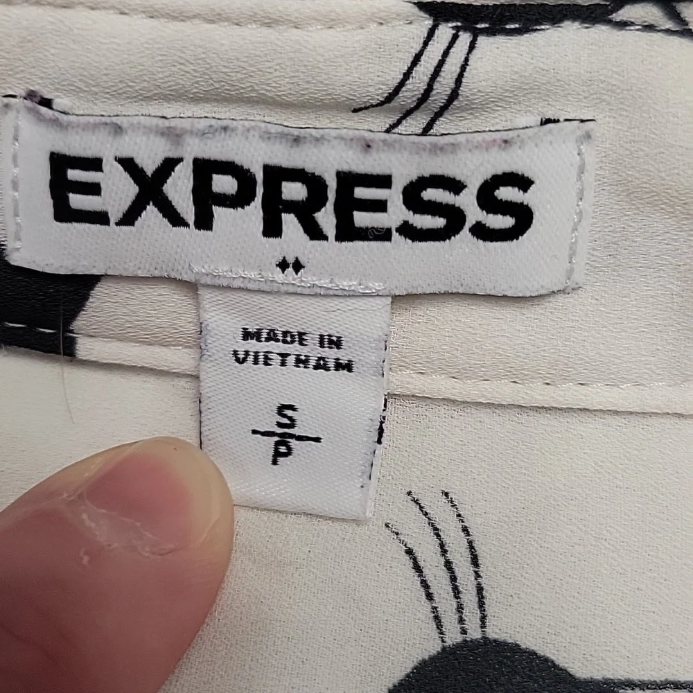 Express Cat Print Blouse - Picture 6 of 8
